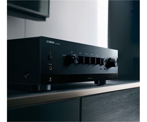 Yamaha R-N 1000A -Auspackware-