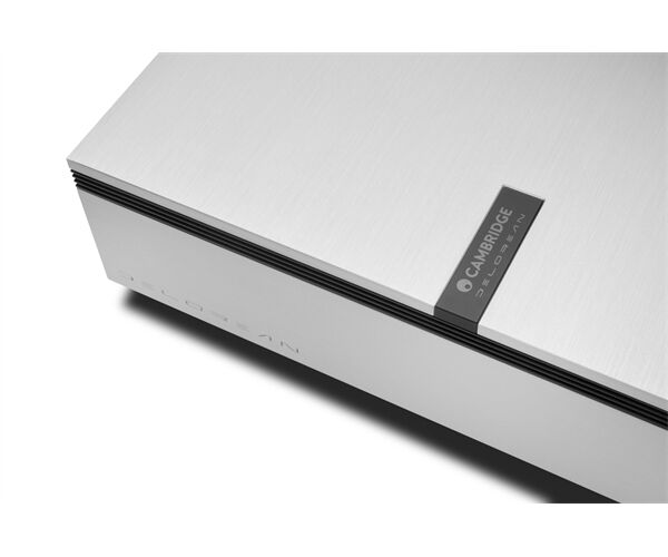Cambridge Audio Evo 150 DeLorean Edition