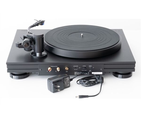 Music Hall STEALTH incl. Ortofon 2M Blue