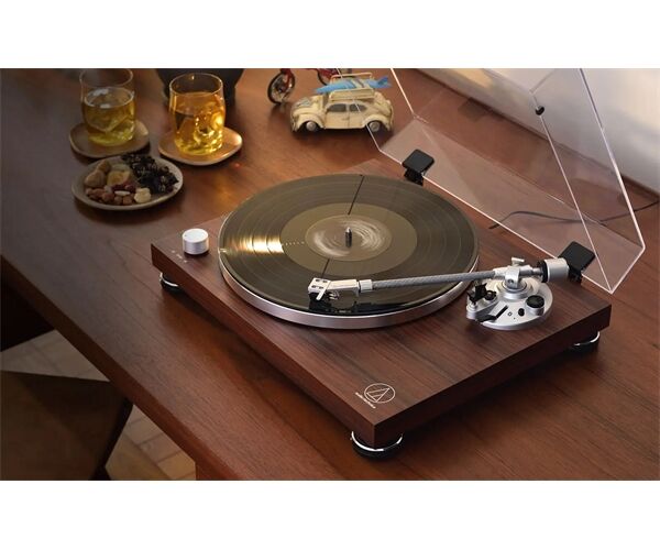 Audio Technica AT-LPW50BTRW