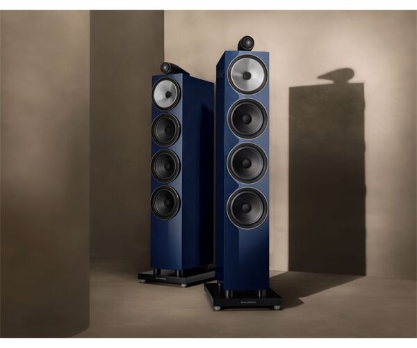 B&W 702 S3 Signature