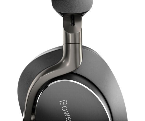 B&W PX8
