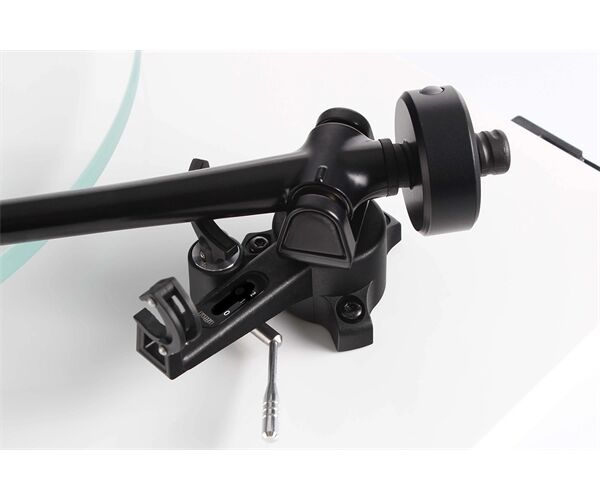 Rega RB 220