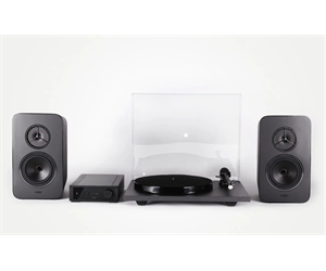 Rega System One Kyte Lautsprecher + io + Planar 1