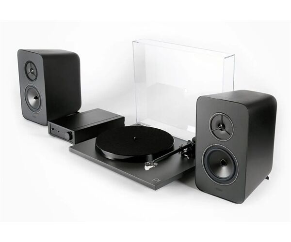 Rega System One Kyte Lautsprecher + io + Planar 1