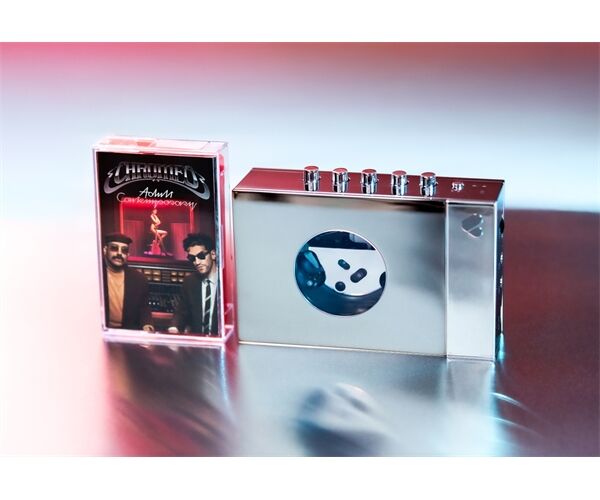 We Are Rewind Kassettenspieler CHROMEO + Kassette -Auspackware-